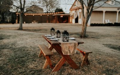 Burlap Wedding Decor